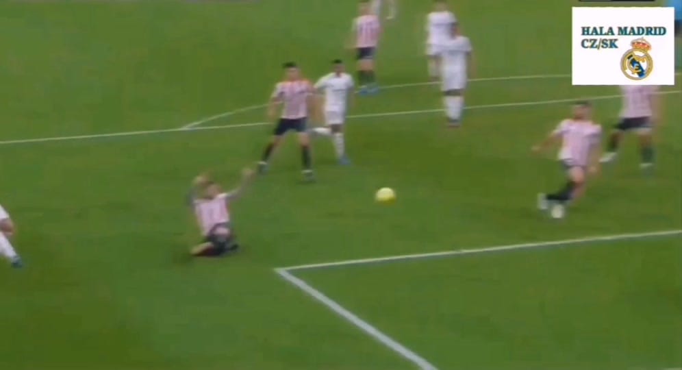 Post 6 by Hala Madrid CZ/SK on TikTok (video)