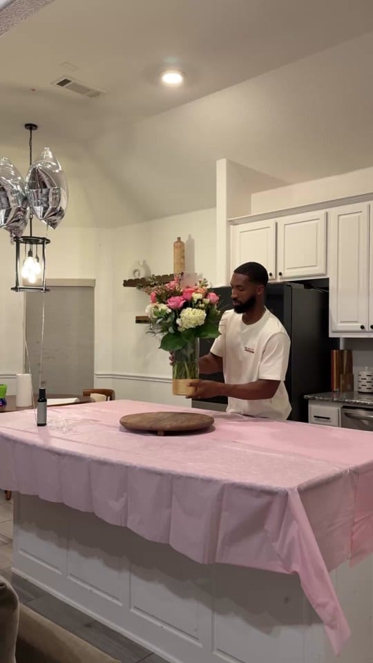 Post 7 by Tayveon Henry on TikTok (video)