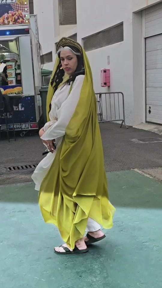 Post 3 by Manu Marvl on TikTok (video)