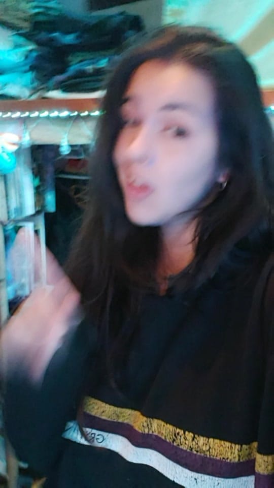 Post 8 by Manu Marvl on TikTok (video)