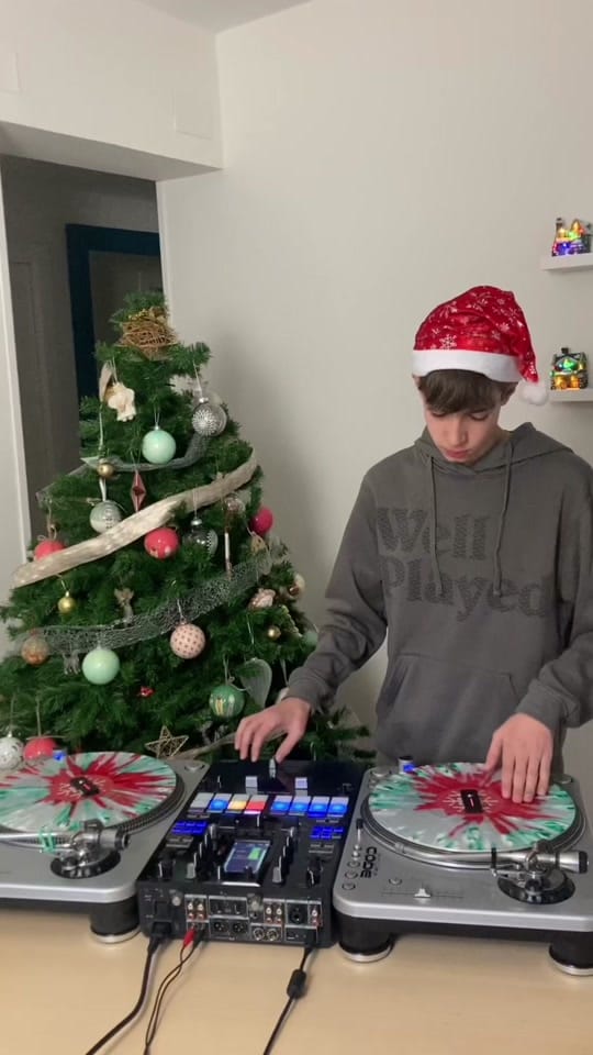 Post 8 by DJ Ricardo on TikTok (video)