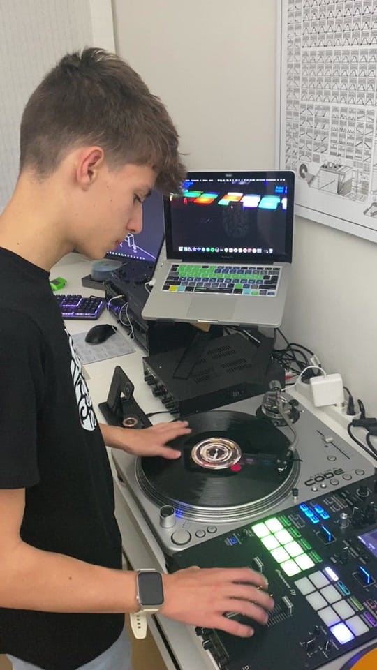 Post 2 by DJ Ricardo on TikTok (video)