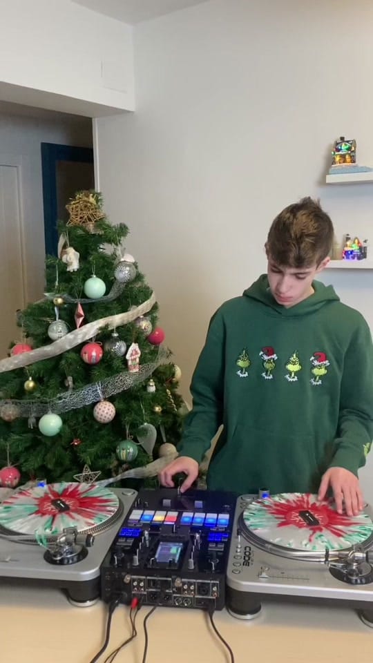 Post 7 by DJ Ricardo on TikTok (video)