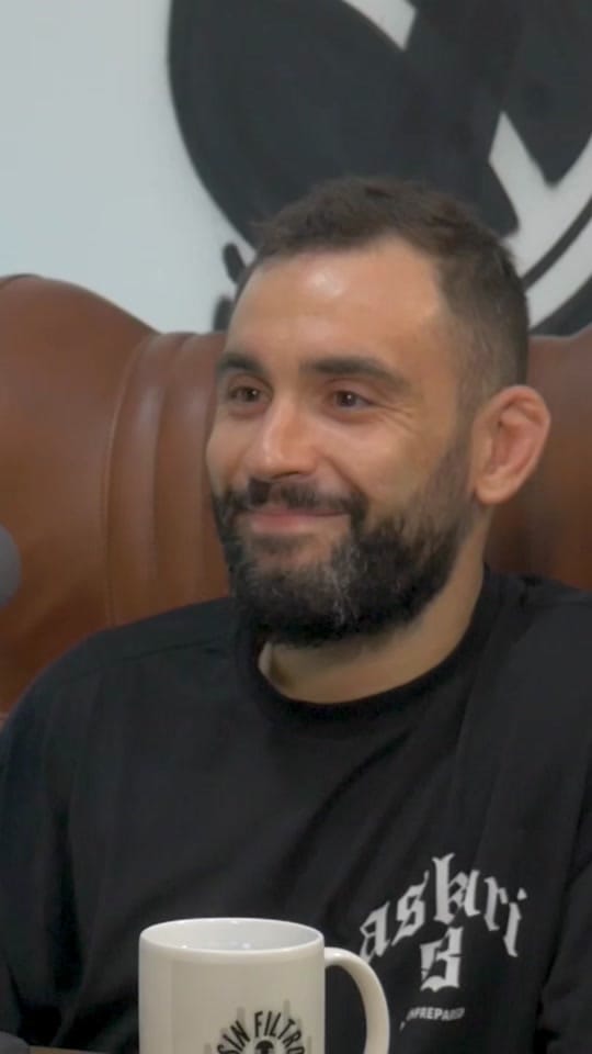 Post 2 by Sin Filtro Entrevistas on TikTok (video)