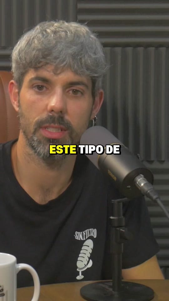 Post 6 by Sin Filtro Entrevistas on TikTok (video)