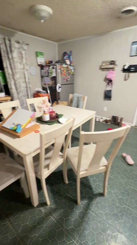 Post 2 by K e n d a l l  L e A n n 🎤🩵 on TikTok (video)