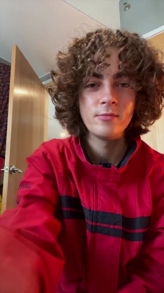 Post 1 by Jacob & The Dazey Chain on TikTok (video)
