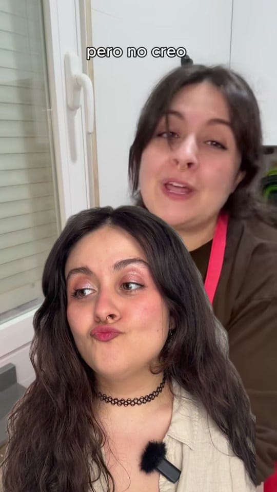 Post 2 by Aurora de Lorien on TikTok (video)