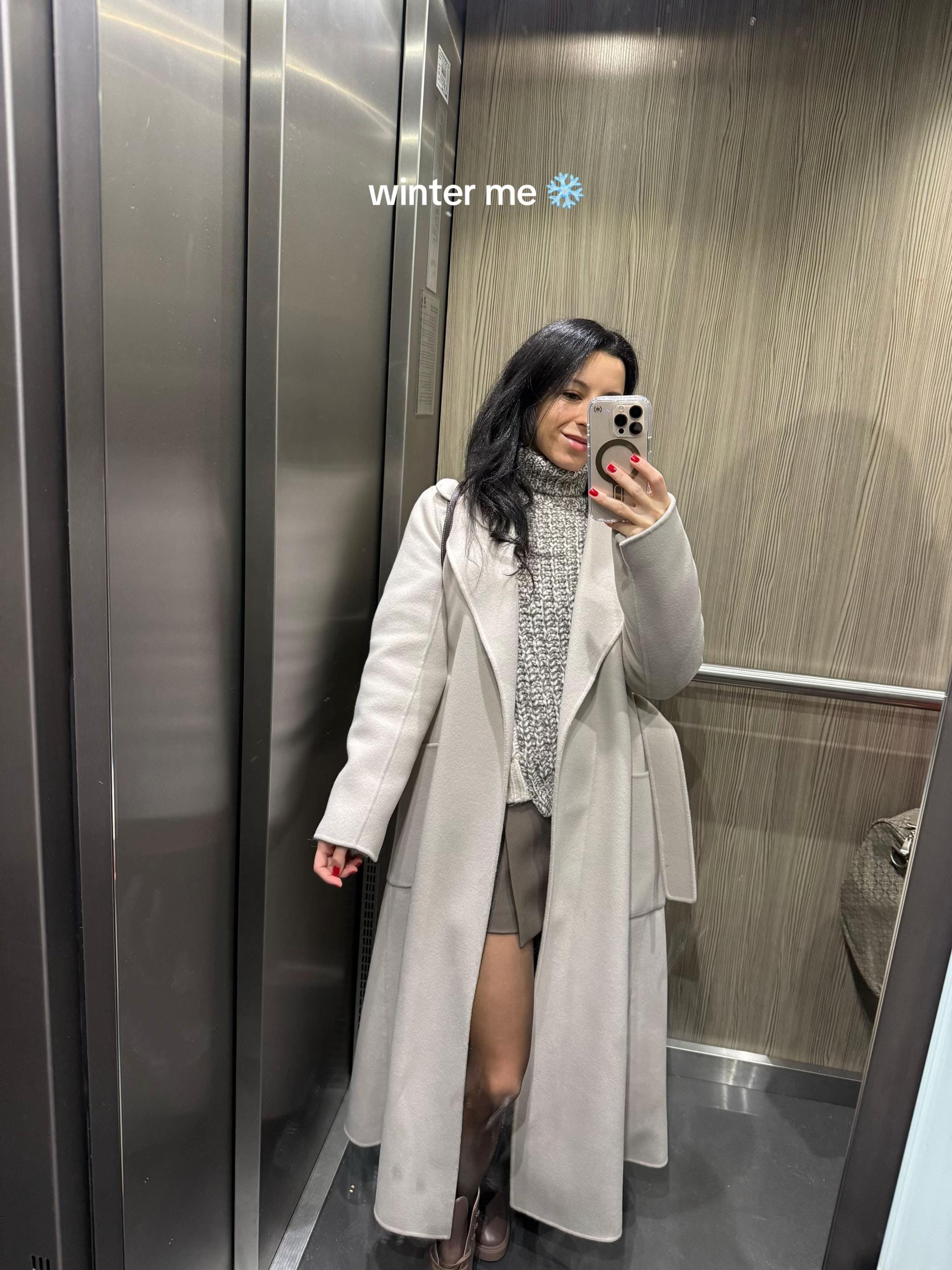 Post 5 by Iva Karamelski on TikTok (video)