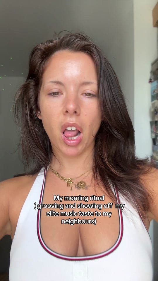 Post 2 by Zee on TikTok (video)