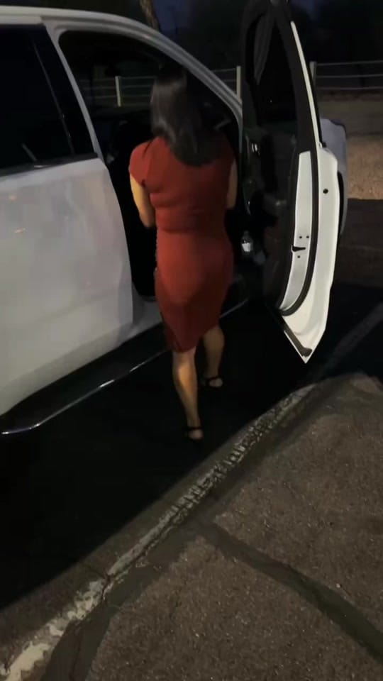 Post 10 by Lyly Fer on TikTok (video)