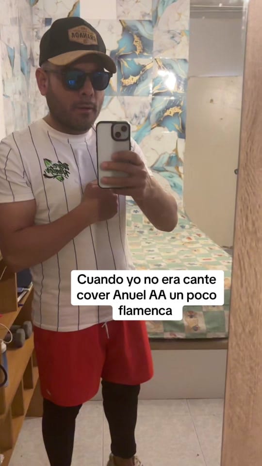 Post 2 by gitanillo_herediacantaor on TikTok (video)