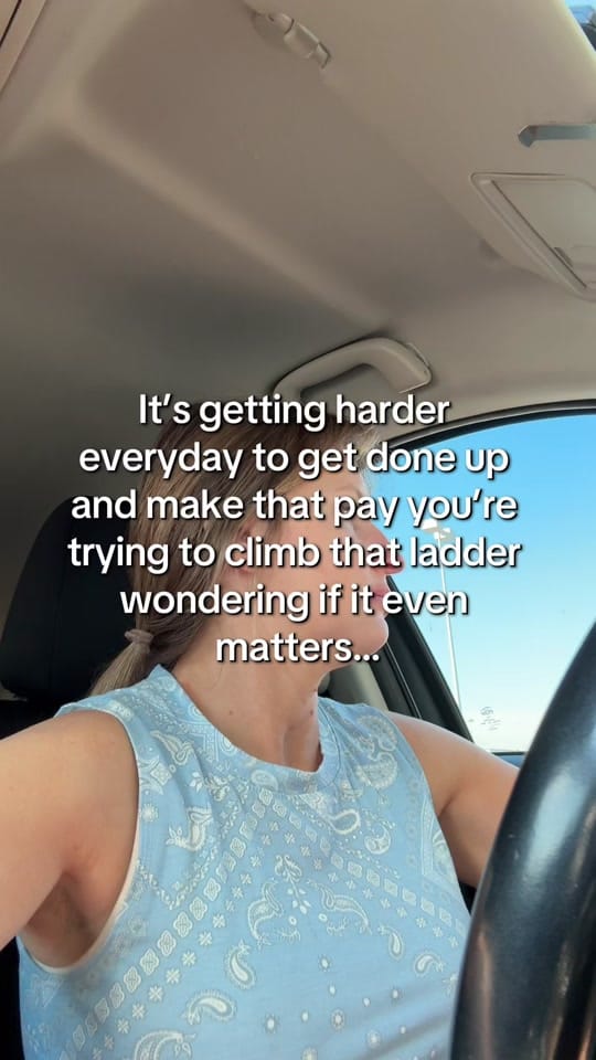 Post 4 by Kimberly Kelly on TikTok (video)