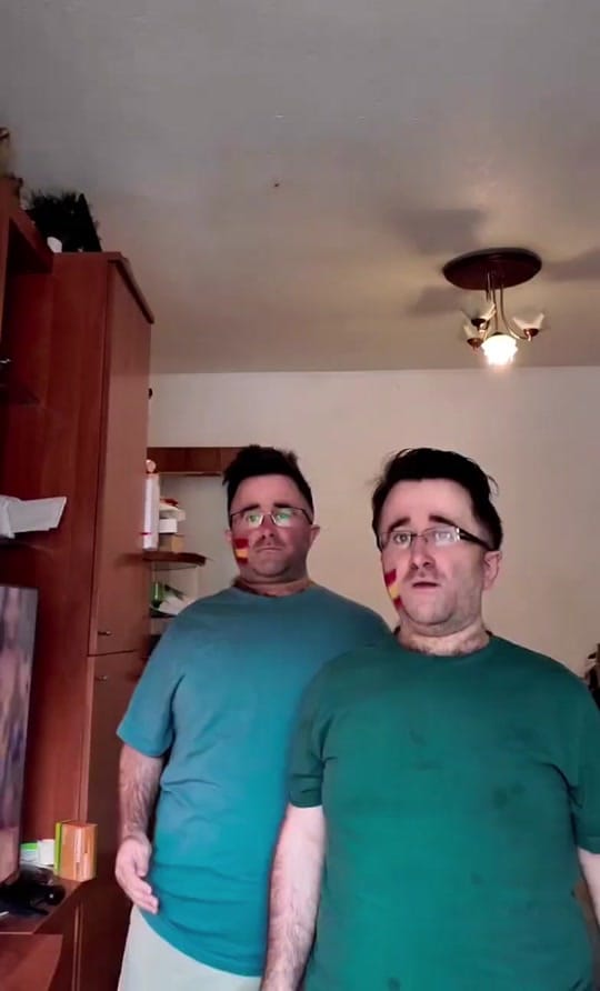 Post 2 by Los Gemelos de Alicante on TikTok (video)