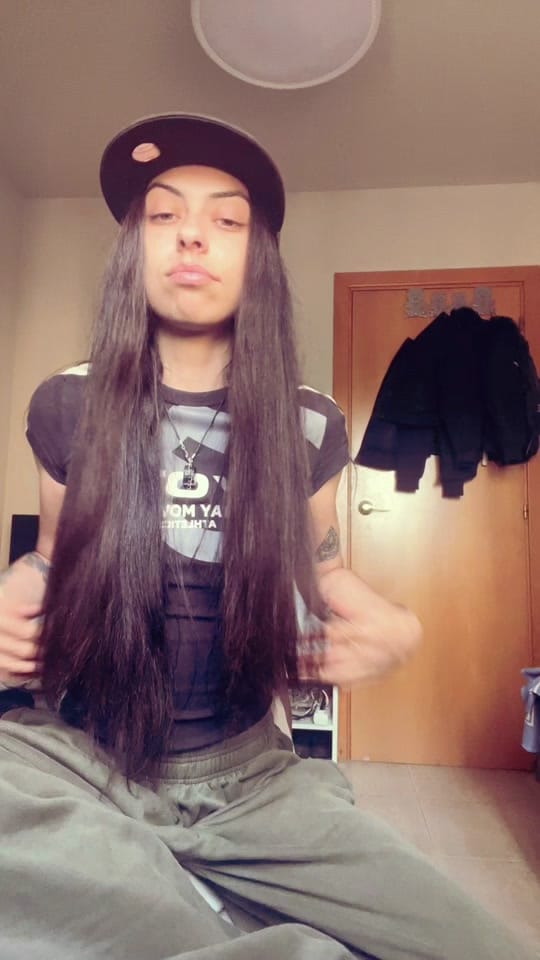 Post 2 by ROUX on TikTok (video)