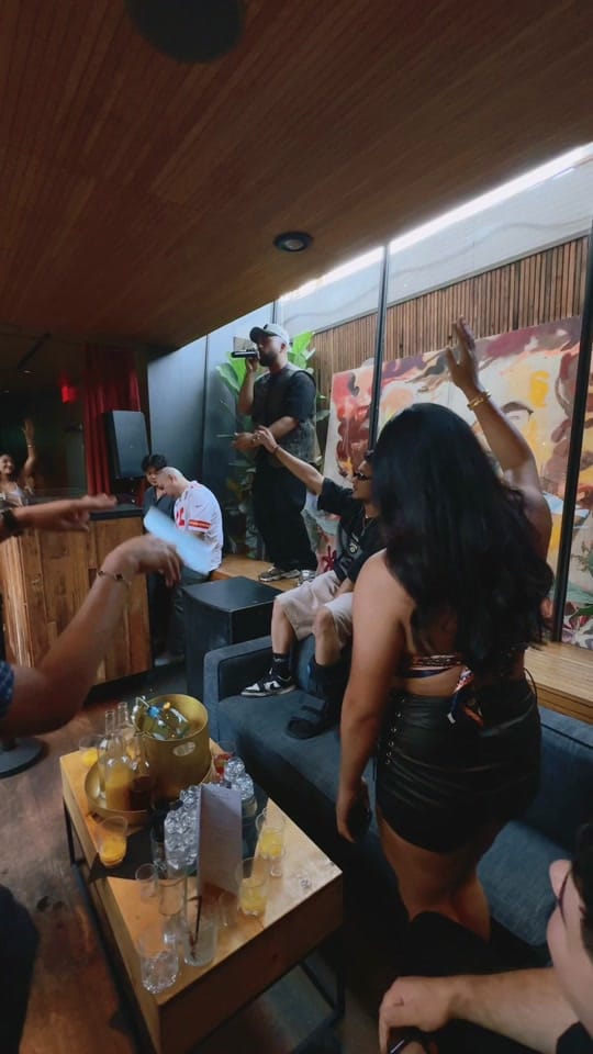 Post 10 by Russ Cosón on TikTok (video)