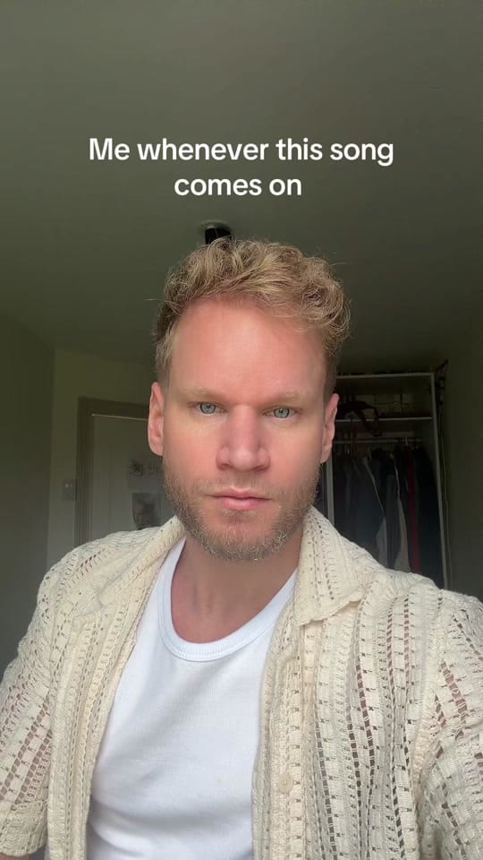 Post 8 by AlexAlexanderLive on TikTok (video)