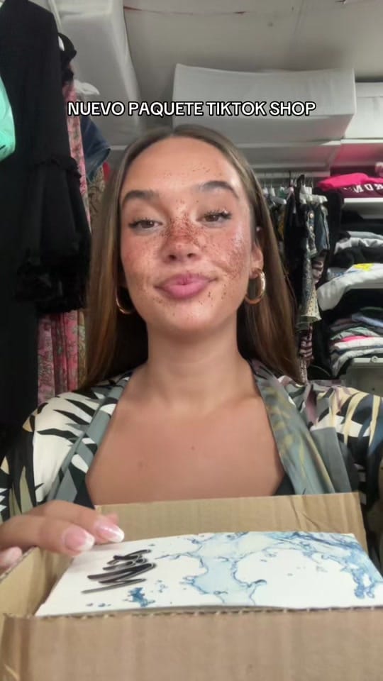 Post 2 by L U C Í A ✨ on TikTok (video)