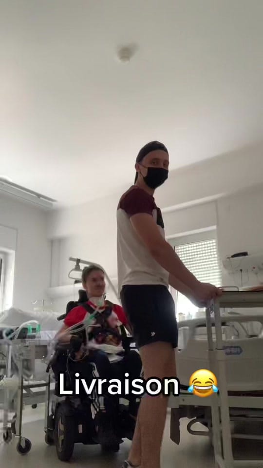 Post 5 by Enrouelibre64 on TikTok (video)