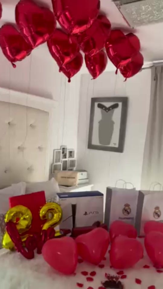 Post 4 by Eugenio on TikTok (video)
