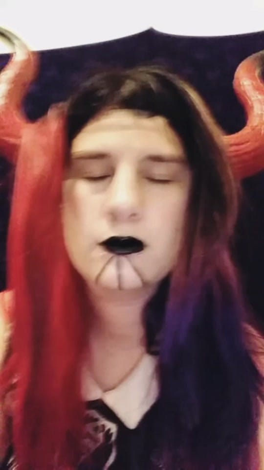 Post 8 by Raven & Hippie on TikTok (video)
