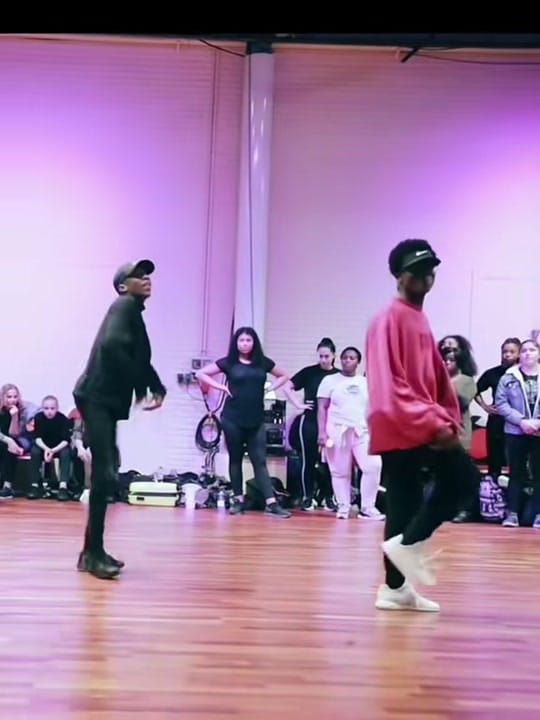 Post 2 by AFRO DANCE on TikTok (video)