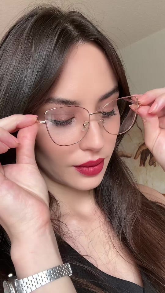 Post 5 by Claudia Arce on TikTok (video)