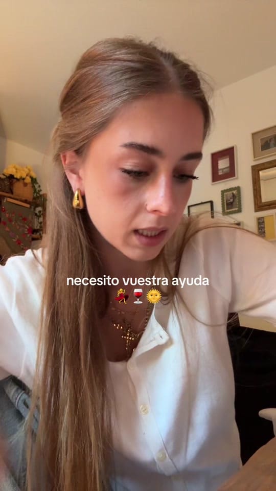 Post 5 by 𝙼𝚊𝚛𝚒𝚊 on TikTok (video)