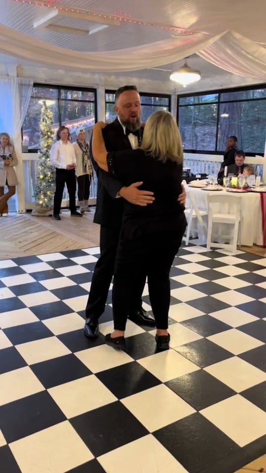 Post 8 by The Doobs on TikTok (video)