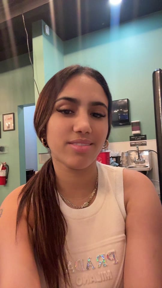 Post 10 by Yunay…Soto💛✨🍯💰 on TikTok (video)