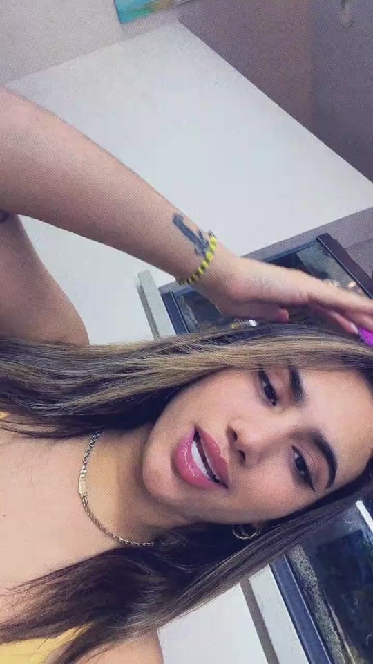 Post 7 by Yunay…Soto💛✨🍯💰 on TikTok (video)