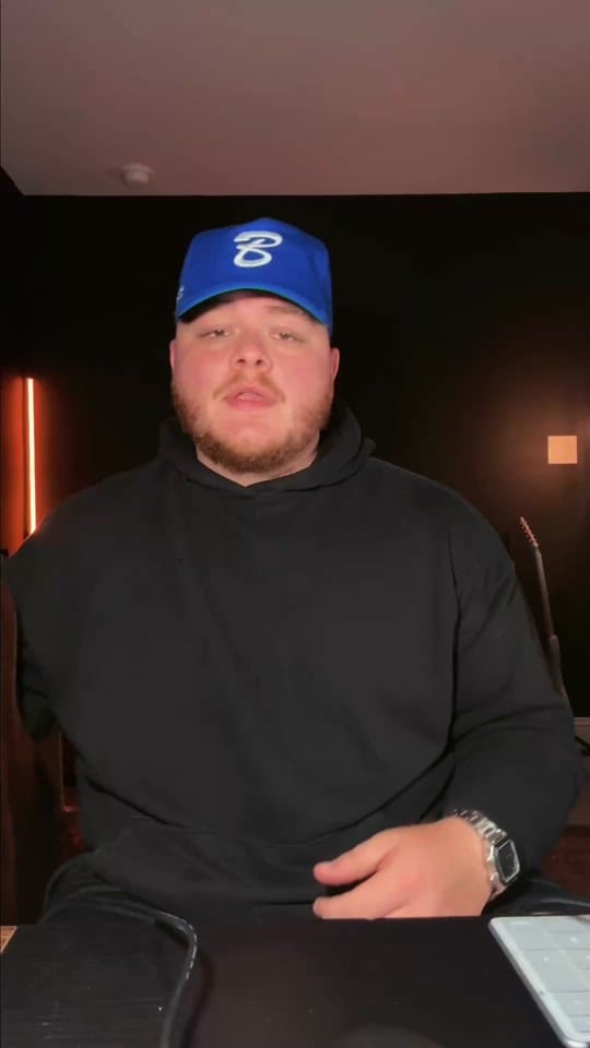 Post 2 by Darian Olivares on TikTok (video)