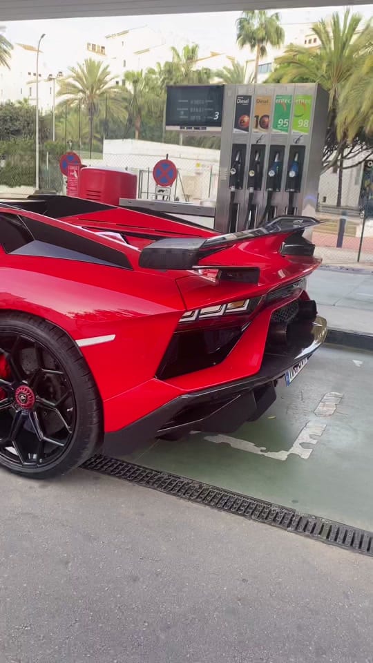 Post 3 by 𝔻𝕒𝕧𝕚𝕕🚗❤️ on TikTok (video)