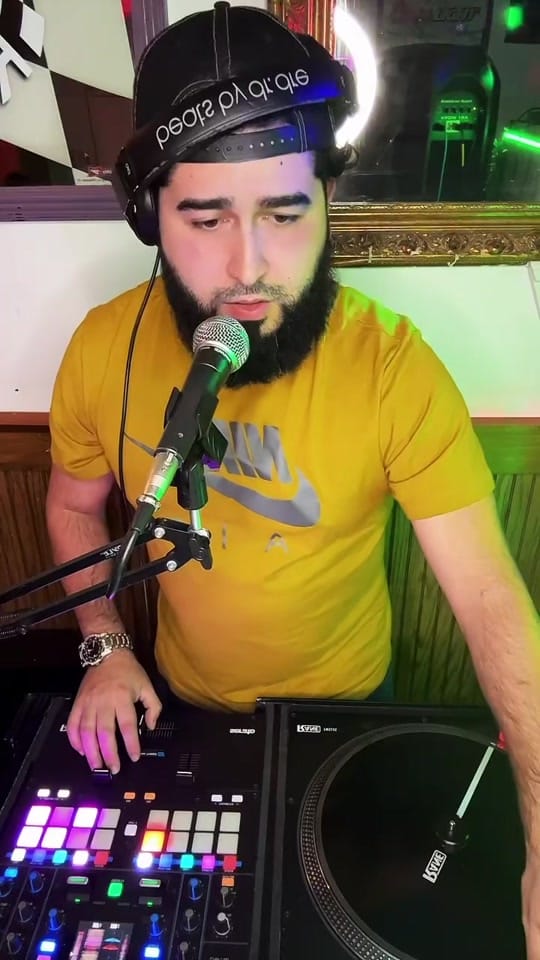 Post 10 by Dj Roberto El Bori🇵🇷 on TikTok (video)