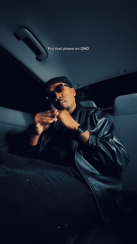 Post 8 by 2 Smooth on TikTok (video)