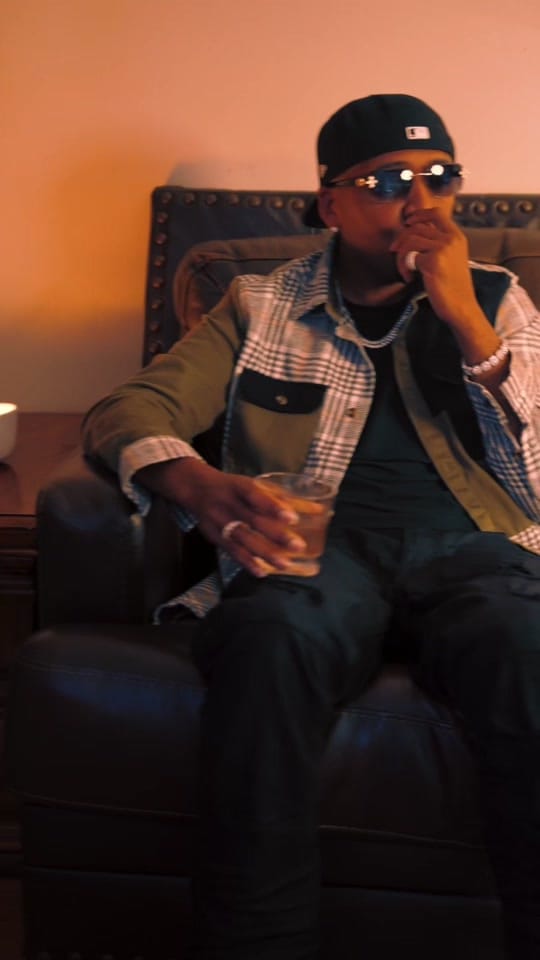 Post 4 by 2 Smooth on TikTok (video)