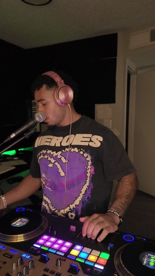 Post 5 by Tory Hollywood on TikTok (video)