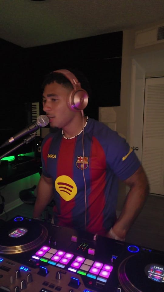 Post 2 by Tory Hollywood on TikTok (video)