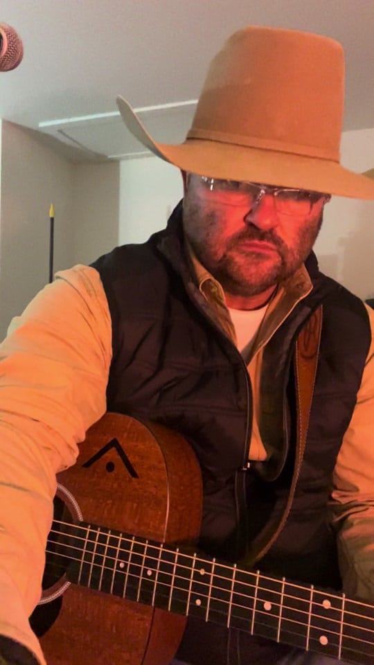 Post 4 by Jessie Blake on TikTok (video)