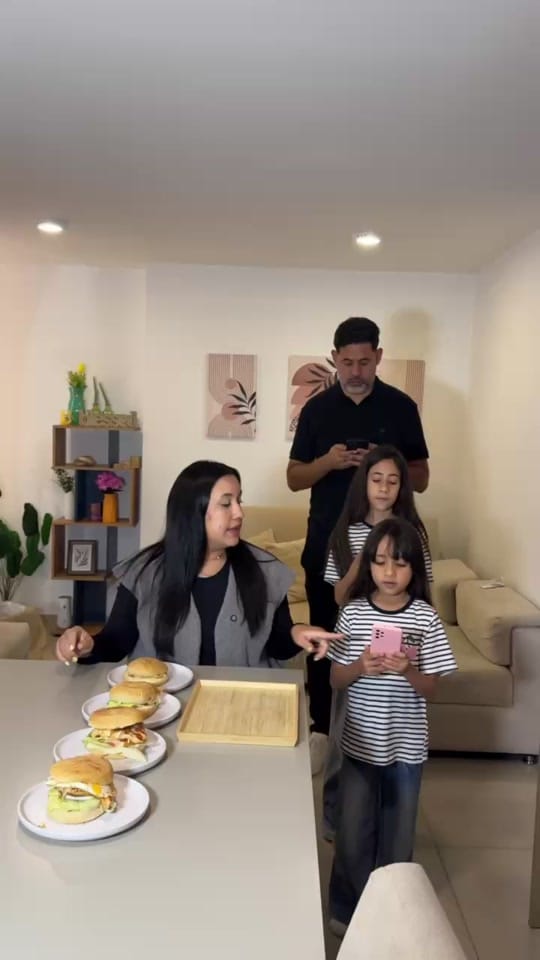 Post 9 by La Familia Madrid Alfonzo on TikTok (video)
