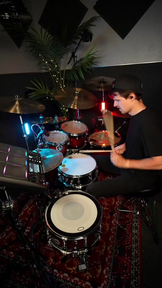 Post 4 by wojtek_deregowski on TikTok (video)