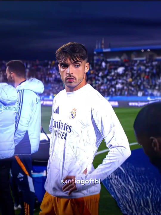 Post 6 by SxntiagoFtbl on TikTok (video)
