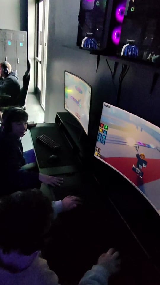 Post 6 by vr1arcade on TikTok (video)