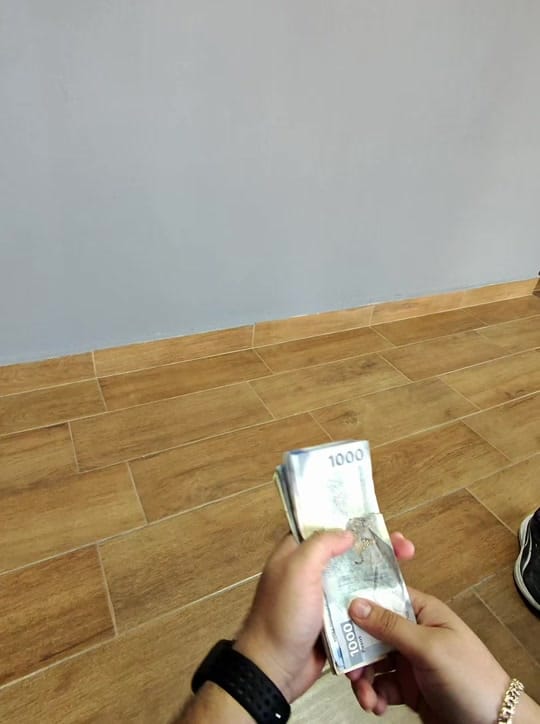 Post 4 by ClinicCel on TikTok (video)
