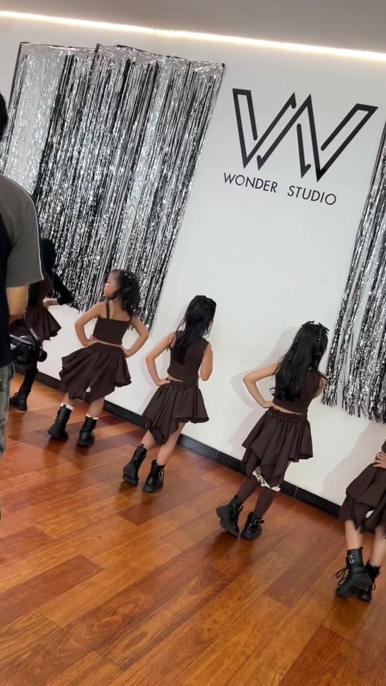 Post 1 by Wonder Studio on TikTok (video)