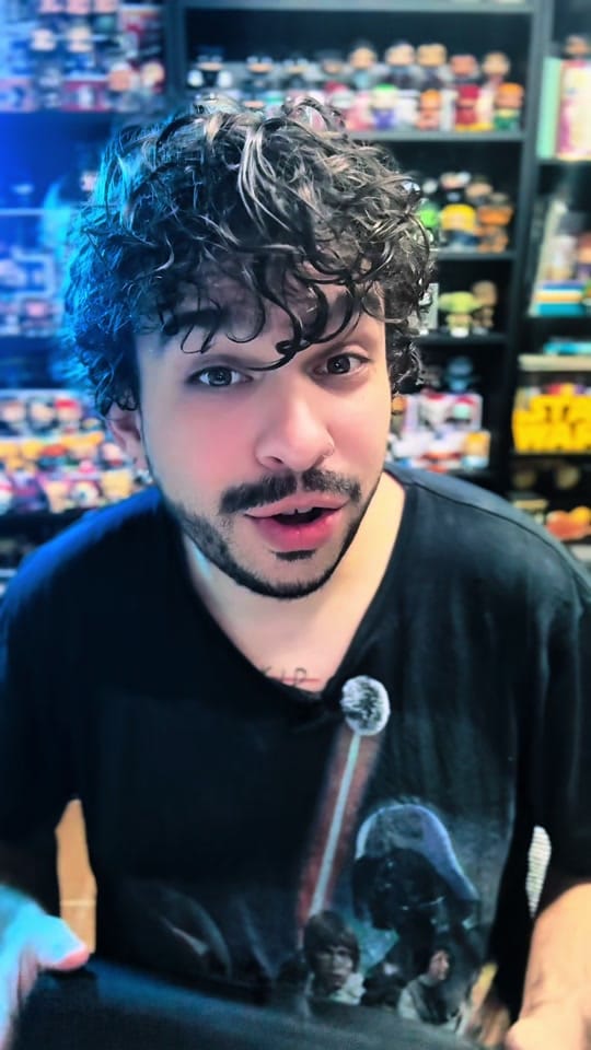 Post 10 by guerradepop on TikTok (video)