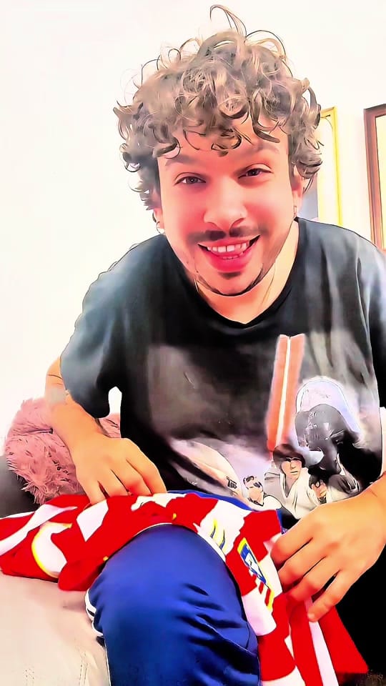 Post 5 by guerradepop on TikTok (video)