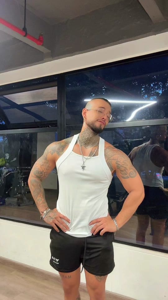 Post 5 by AlgerQ DJ on TikTok (video)