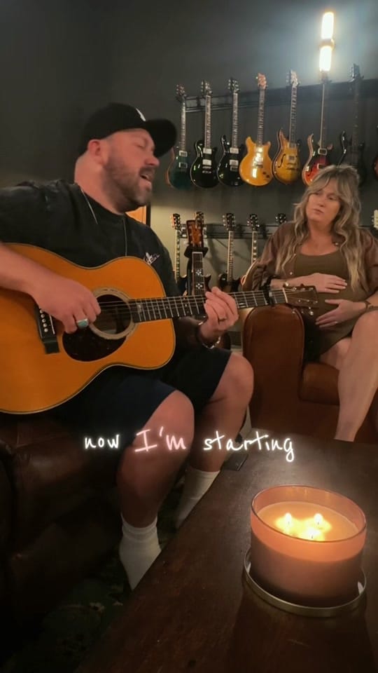 Post 1 by Mitchell Tenpenny on TikTok (video)