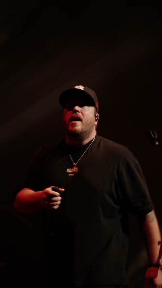 Post 4 by Mitchell Tenpenny on TikTok (video)